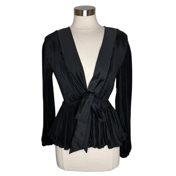 Lulus Sweet Victory Black Pleated Tie Front Peplum Top Black Womens Medium NEW - Picture 3 of 14